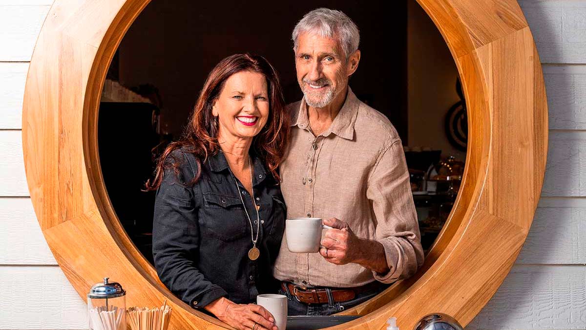 Dart Coffee owners Erika (Marie Carter ’01) Dart and Dr. David Dart ’71, MA ’72