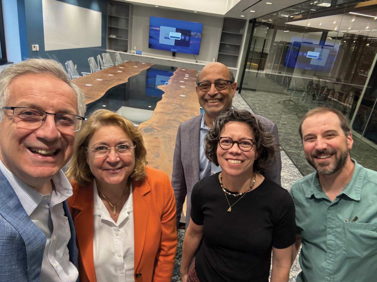 Chancellor Assanis meeting with faculty from the college of Engineering and California Nanoystems Institute